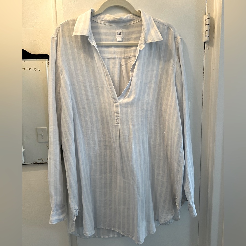 GAP Linen tunic. Light blue and white stripes. Size XL.